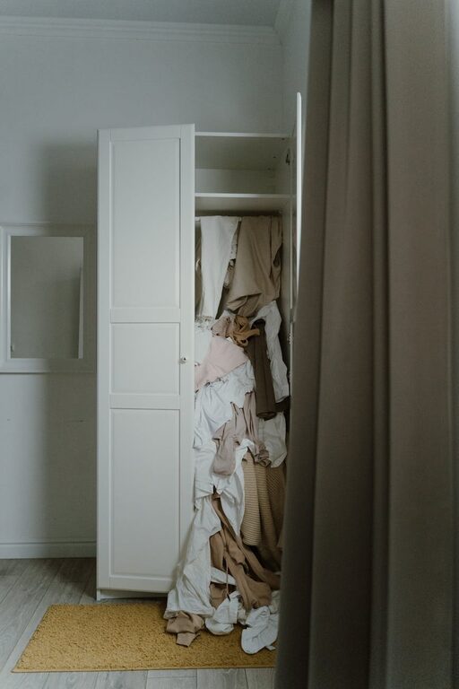 Simple Tips for Caring for Your Clothes to Make Them Last Longer