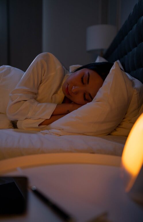 How to Choose the Right Pillow for Better Sleep: A Complete Guide